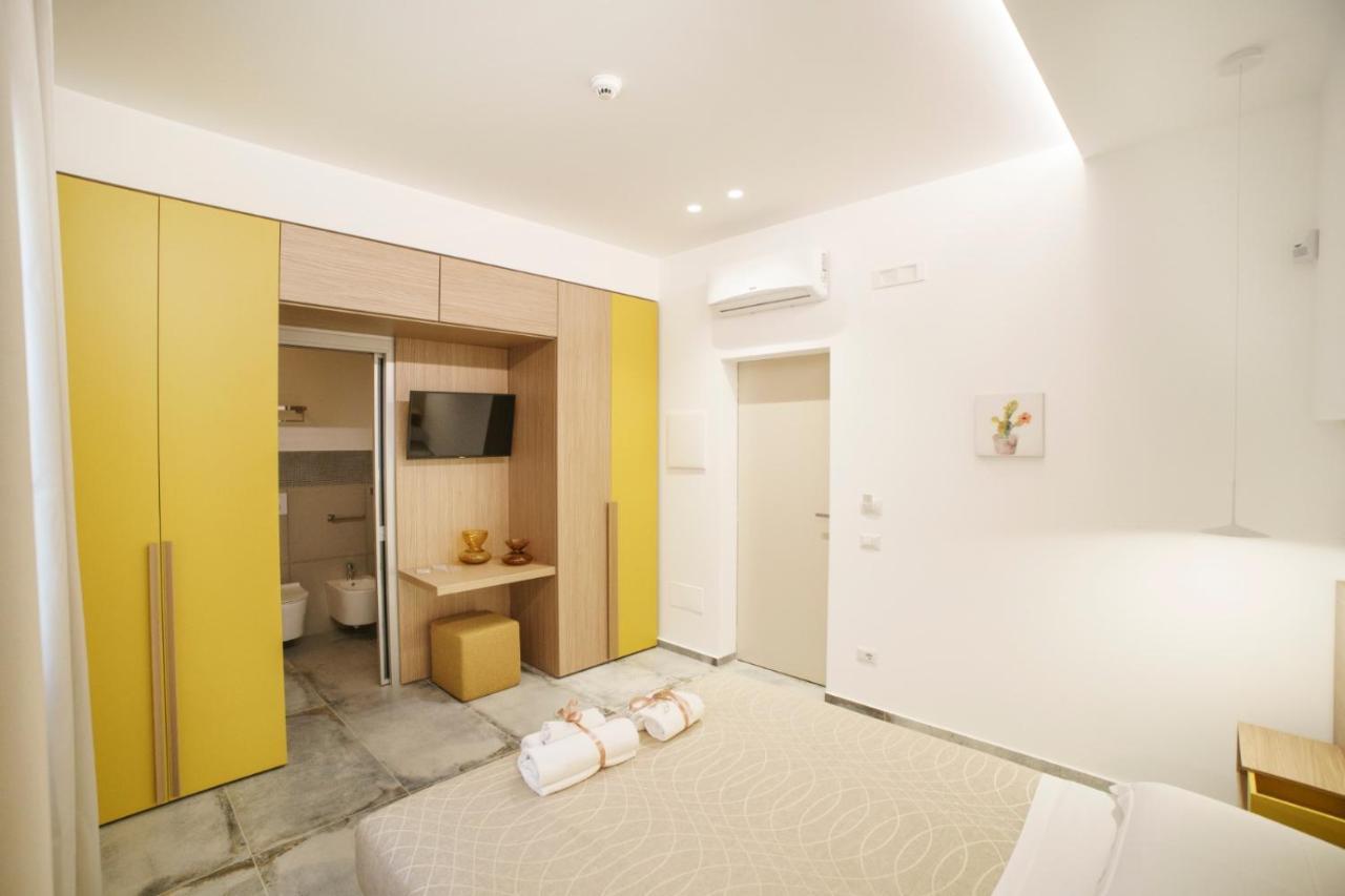 Oasi Del Golfo Suites B&B กัสเตลลัมมาเร เดล โกลโฟ ภายนอก รูปภาพ