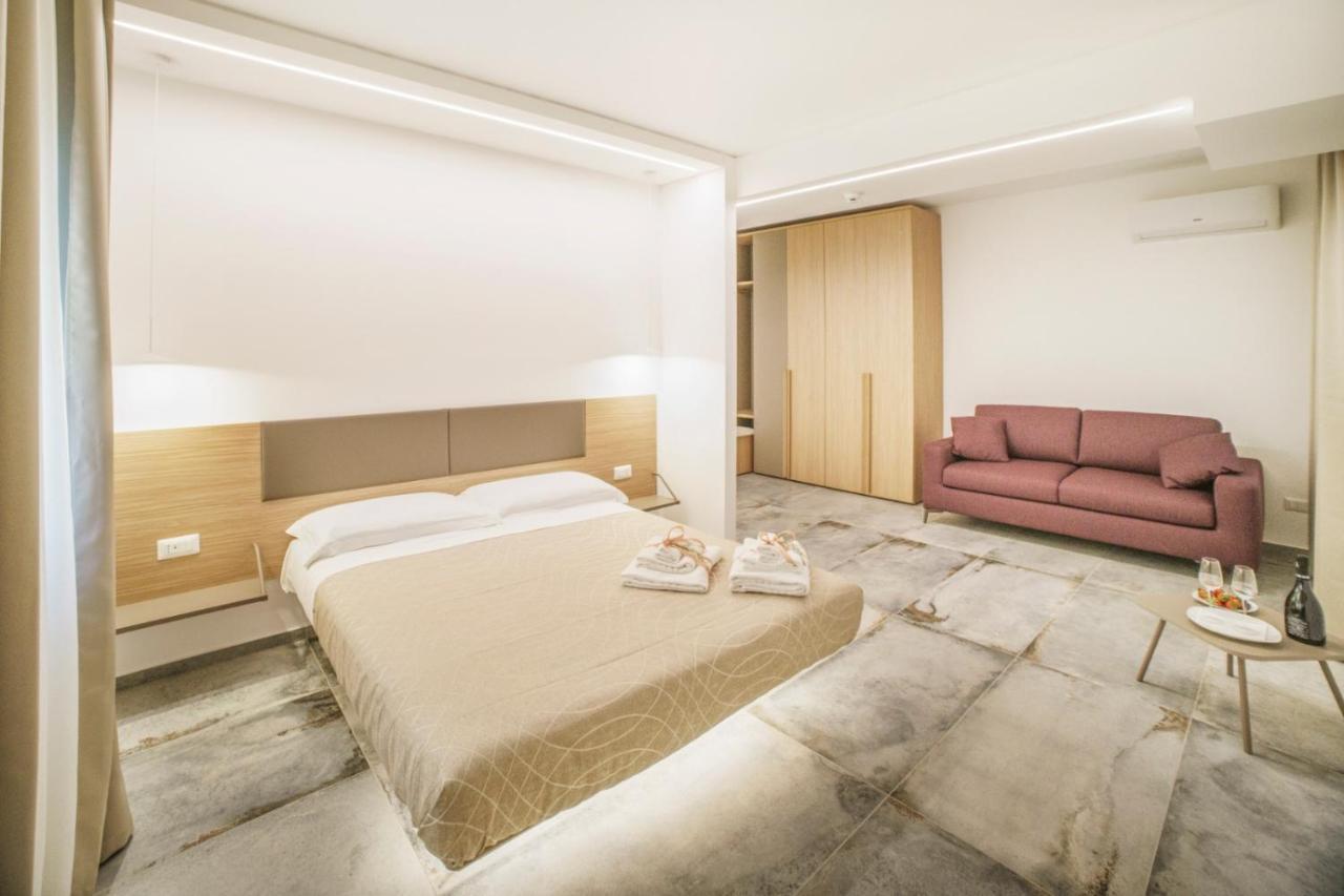 Oasi Del Golfo Suites B&B กัสเตลลัมมาเร เดล โกลโฟ ภายนอก รูปภาพ