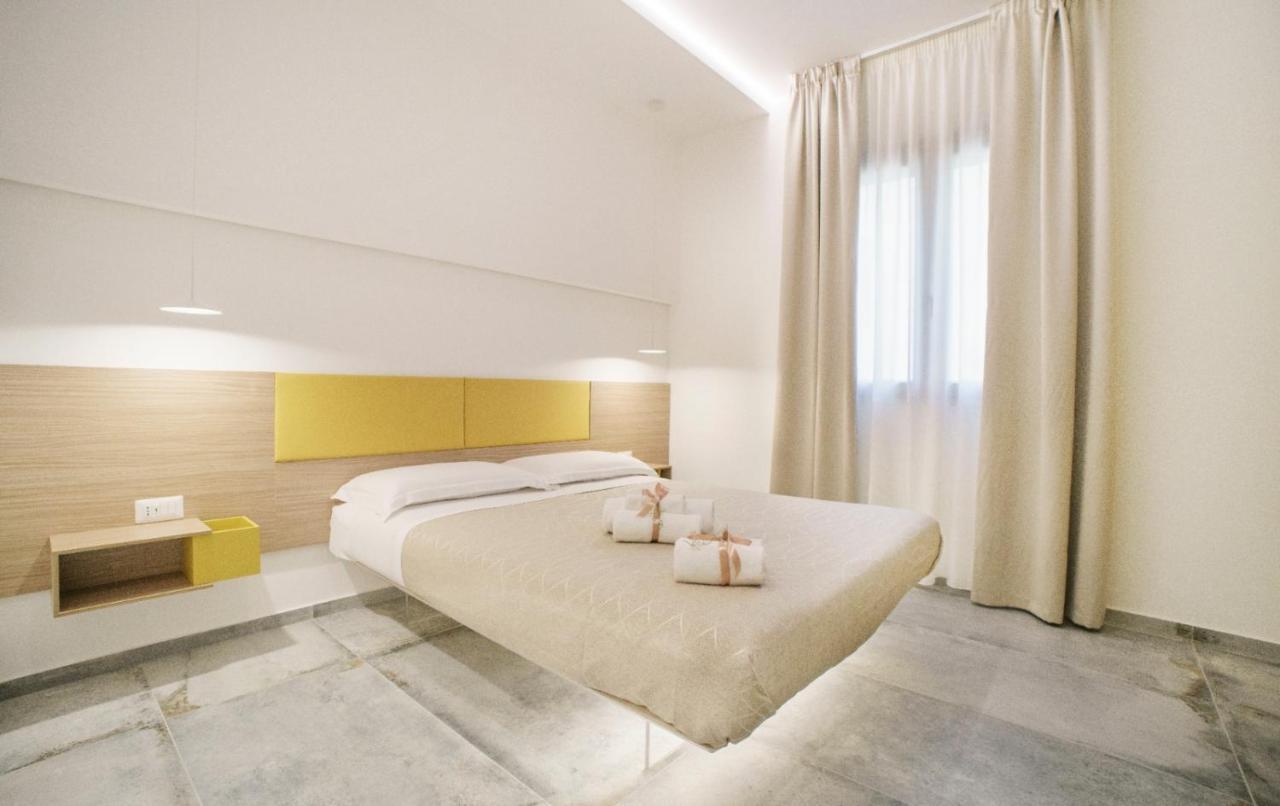 Oasi Del Golfo Suites B&B กัสเตลลัมมาเร เดล โกลโฟ ภายนอก รูปภาพ
